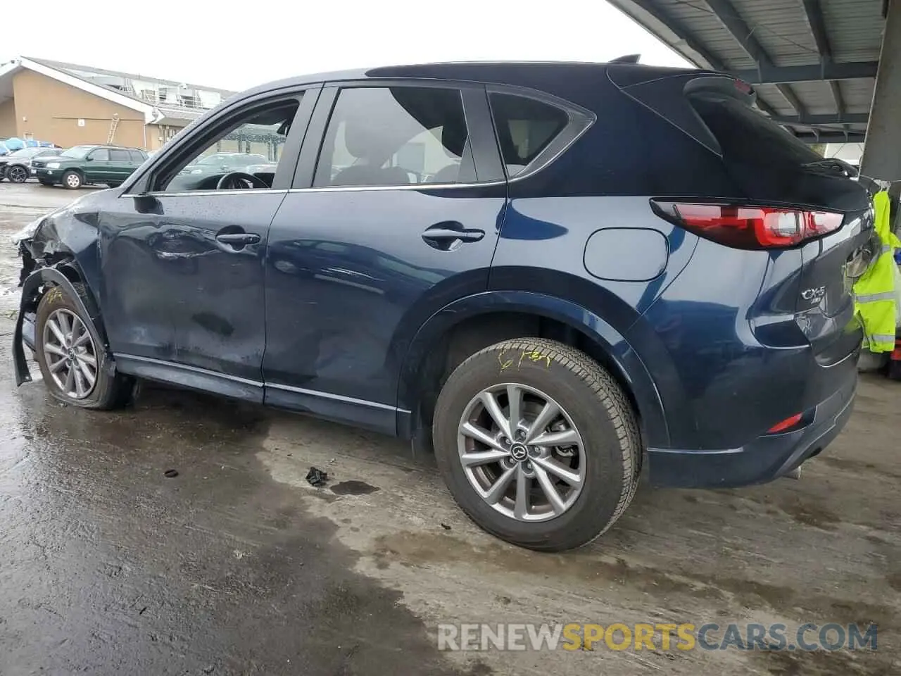 2 fotografías del automóvil dañado JM3KFBCL5R0411617 MAZDA CX-5 PREFE 2024