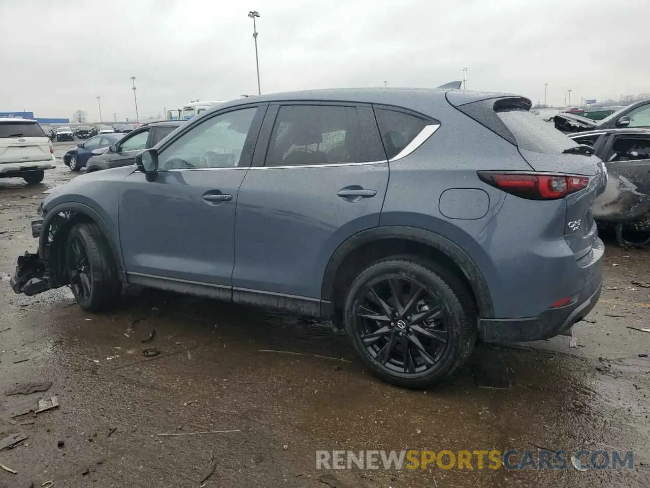 2 fotografías del automóvil dañado JM3KFBCL5R0466178 MAZDA CX-5 PREFE 2024