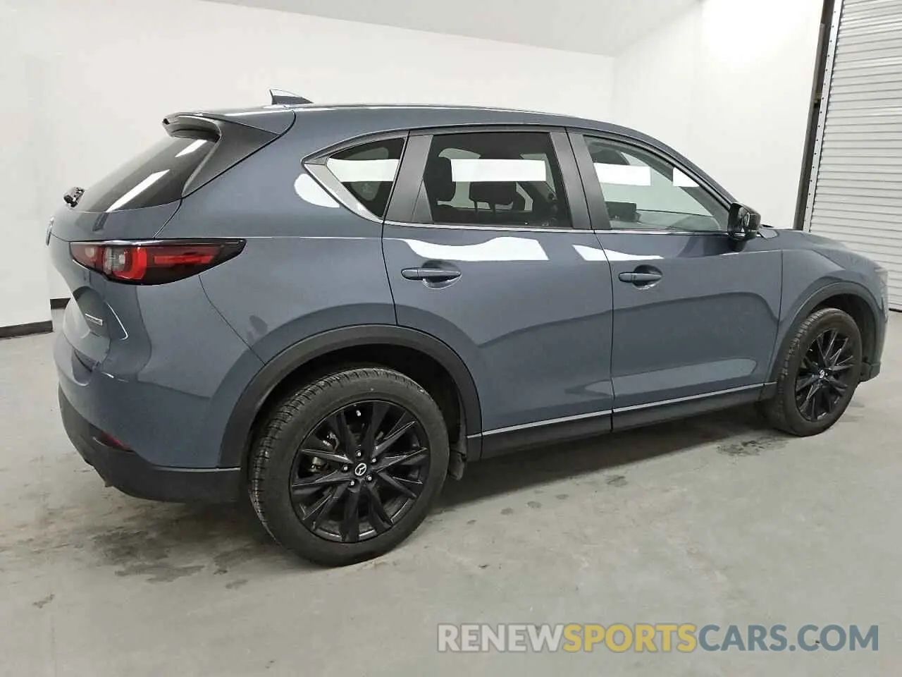 3 fotografías del automóvil dañado JM3KFBCL5R0482445 MAZDA CX-5 PREFE 2024