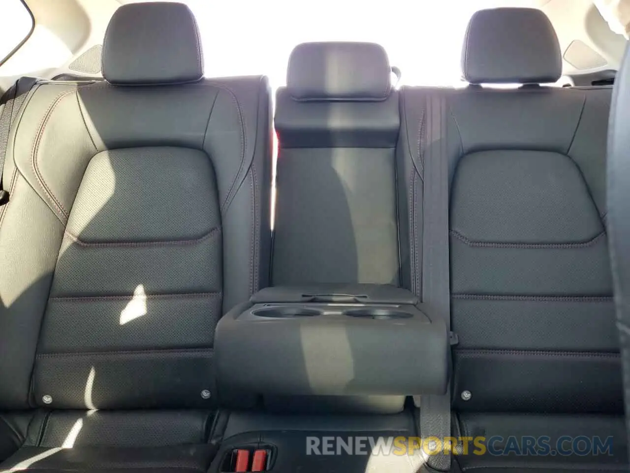 10 fotografías del automóvil dañado JM3KFBCL5R0496586 MAZDA CX-5 PREFE 2024