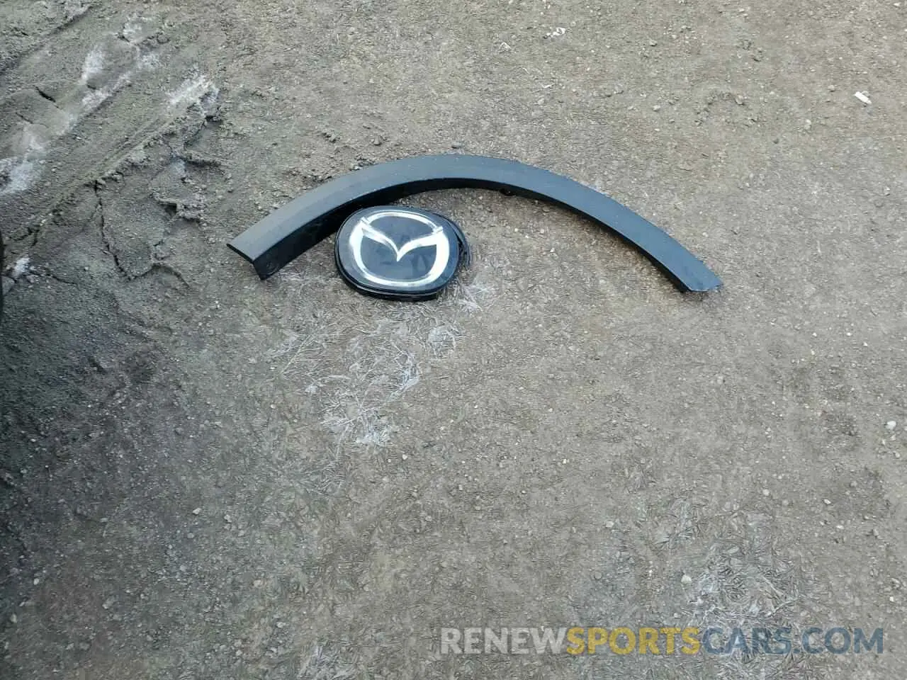 13 fotografías del automóvil dañado JM3KFBCL7R0518619 MAZDA CX-5 PREFE 2024