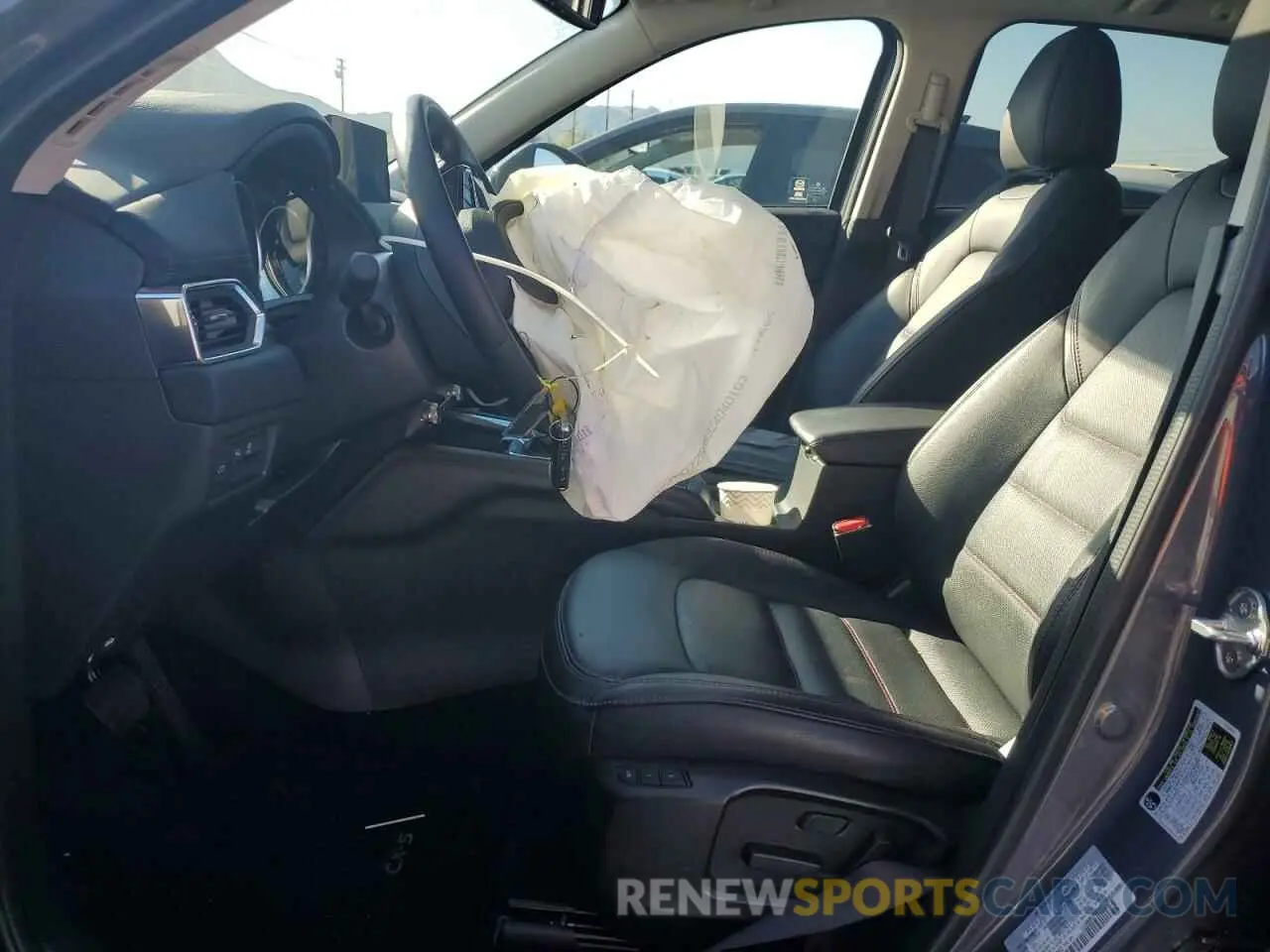 7 fotografías del automóvil dañado JM3KFBCL8R0528690 MAZDA CX-5 PREFE 2024