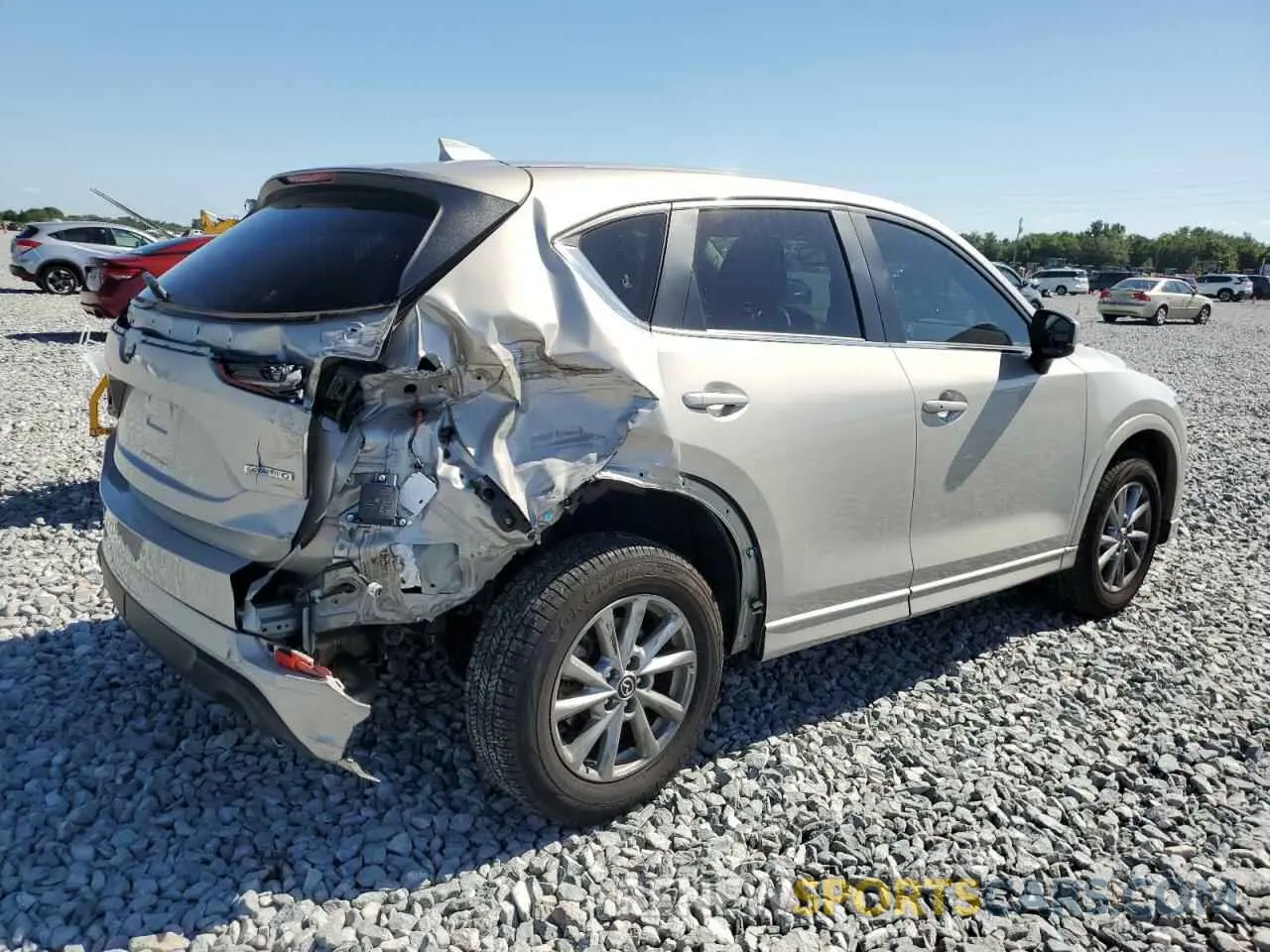 3 fotografías del automóvil dañado JM3KFBCL9R0434429 MAZDA CX-5 PREFE 2024