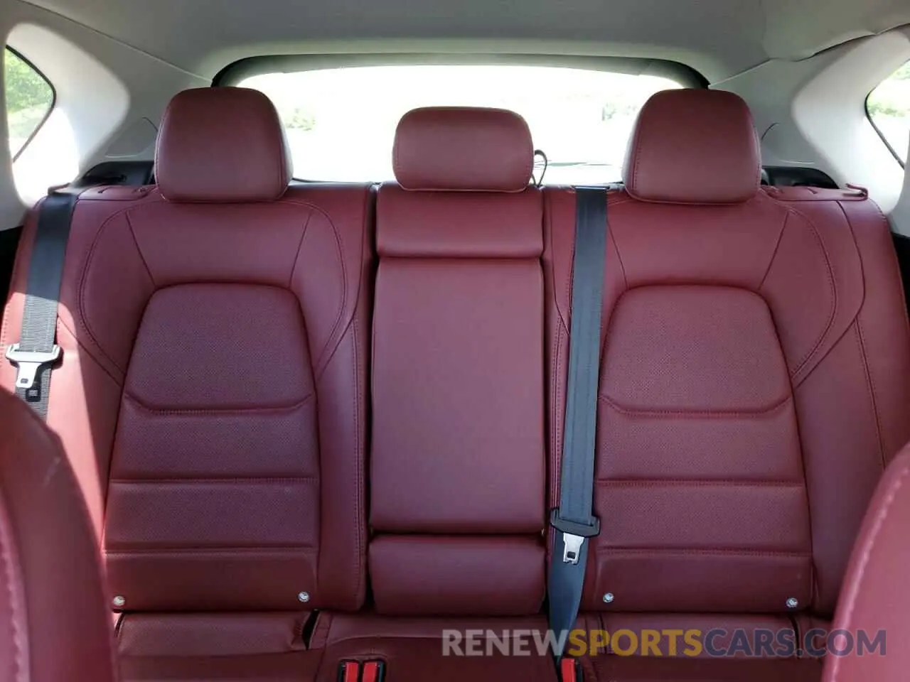 10 fotografías del automóvil dañado JM3KFBCL9R0514538 MAZDA CX-5 PREFE 2024