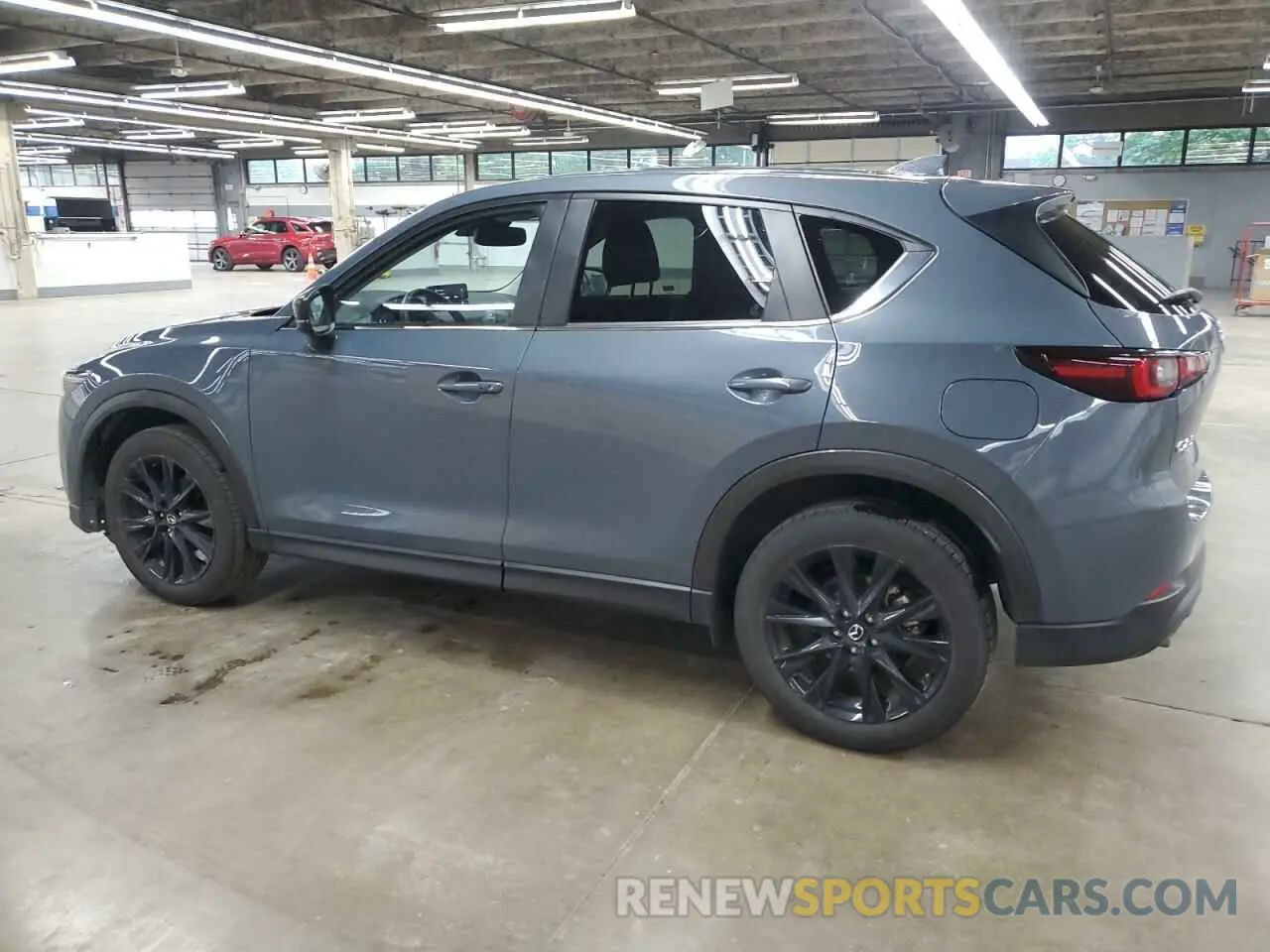 2 fotografías del automóvil dañado JM3KFBCLXR0511857 MAZDA CX-5 PREFE 2024