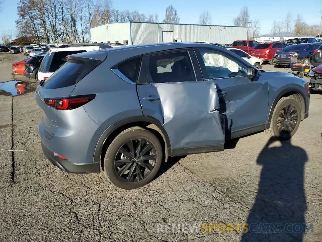 3 fotografías del automóvil dañado JM3KFBCM0R0384173 MAZDA CX-5 PREFE 2024