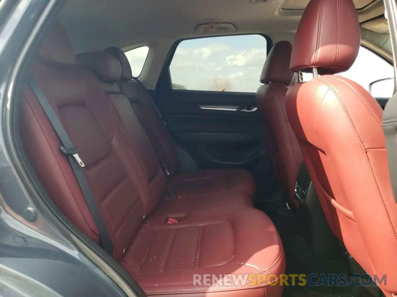 10 fotografías del automóvil dañado JM3KFBCM1R0377037 MAZDA CX-5 PREFE 2024