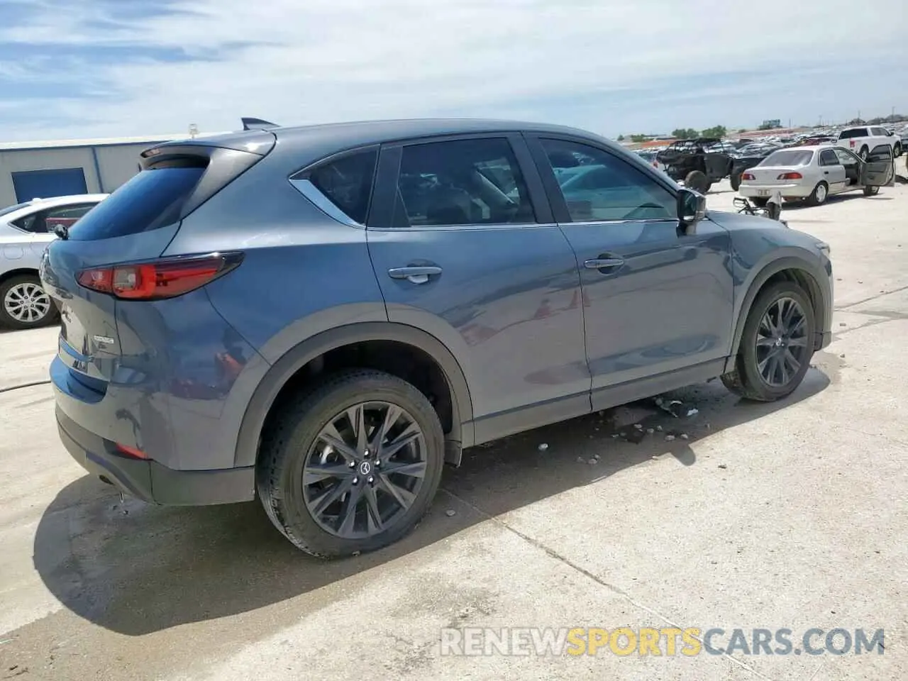 3 fotografías del automóvil dañado JM3KFBCM1R0386112 MAZDA CX-5 PREFE 2024