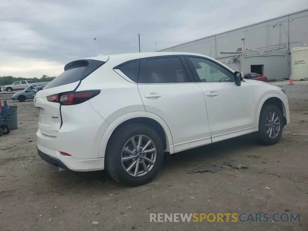3 fotografías del automóvil dañado JM3KFBCM2R0373482 MAZDA CX-5 PREFE 2024