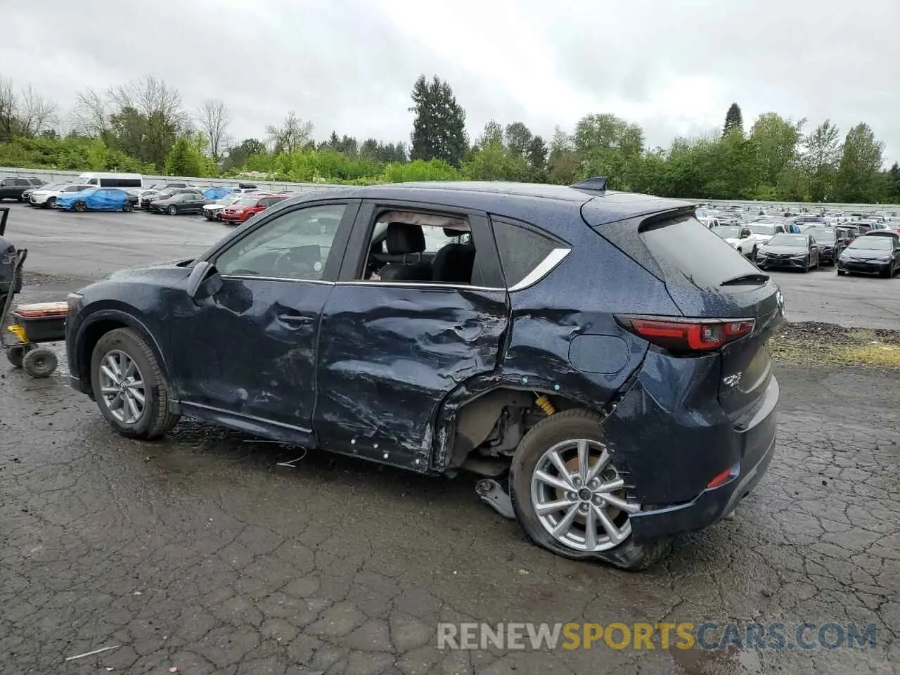 2 fotografías del automóvil dañado JM3KFBCL3S0586373 MAZDA CX-5 PREFE 2025