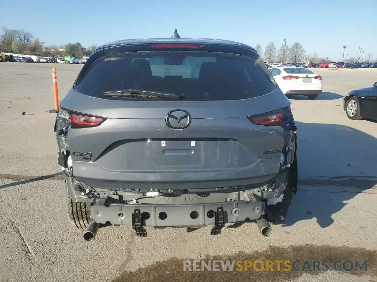 6 fotografías del automóvil dañado JM3KFBCM6S0600887 MAZDA CX-5 PREFE 2025