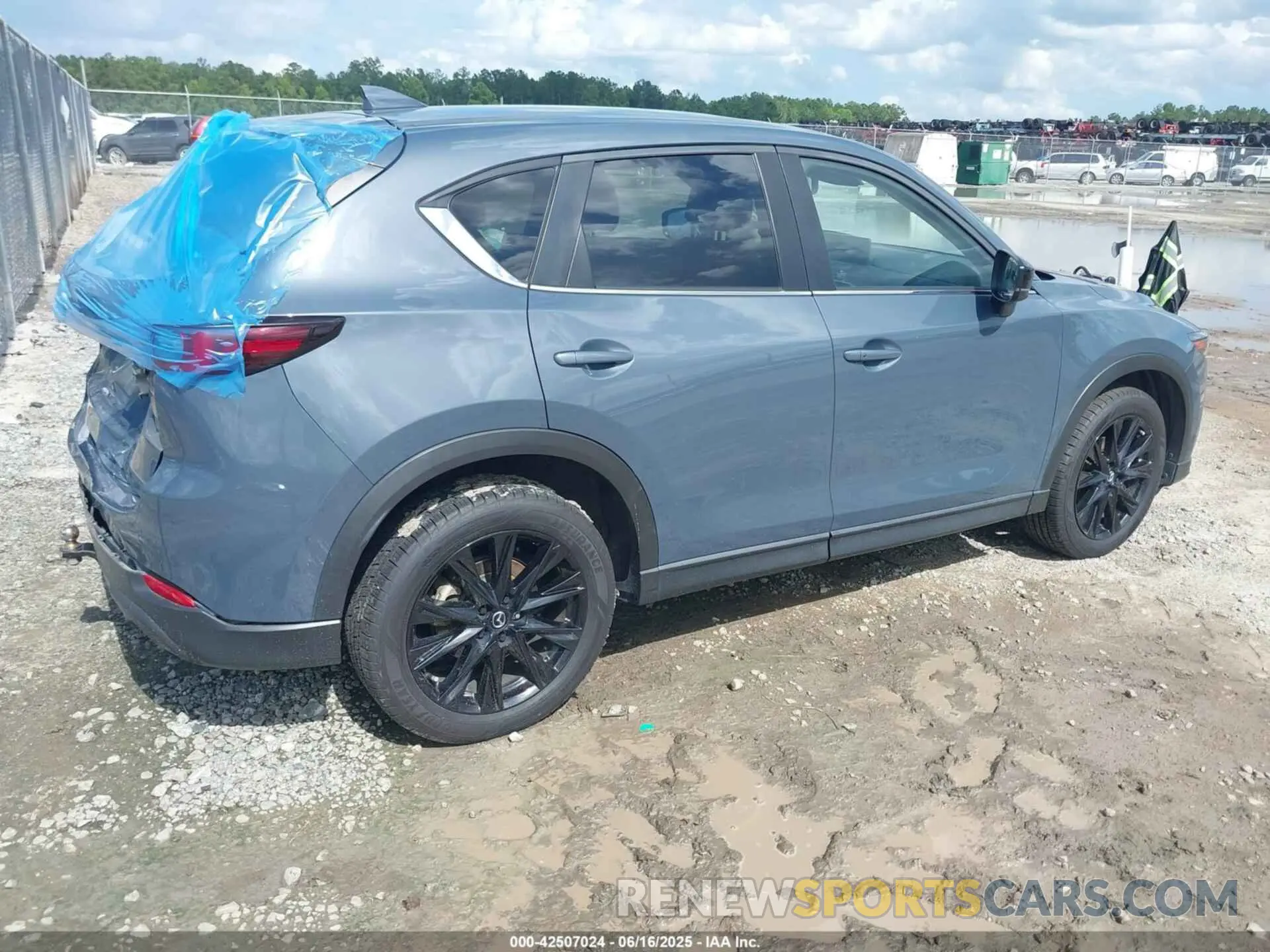 4 fotografías del automóvil dañado JM3KSBCM4N0532335 MAZDA CX-5 PREFERRED 2022