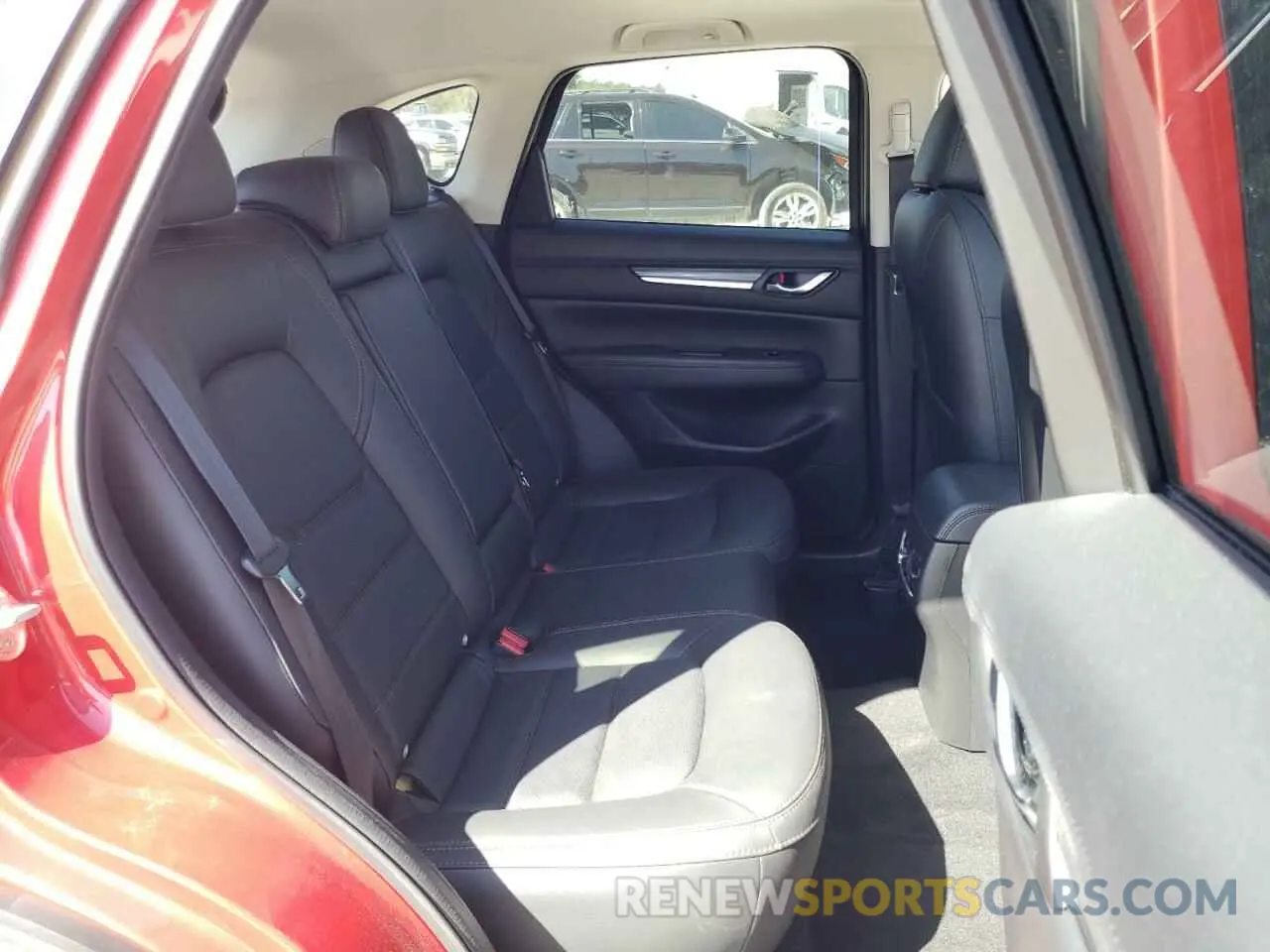 11 fotografías del automóvil dañado JM3KFBDM2N0578762 MAZDA CX-5 PREMI 2022