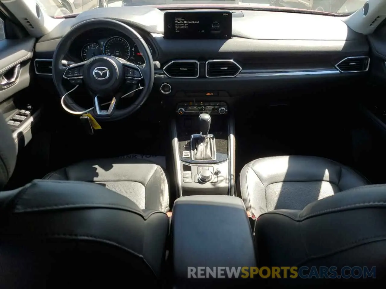 8 fotografías del automóvil dañado JM3KFBDM2N0578762 MAZDA CX-5 PREMI 2022