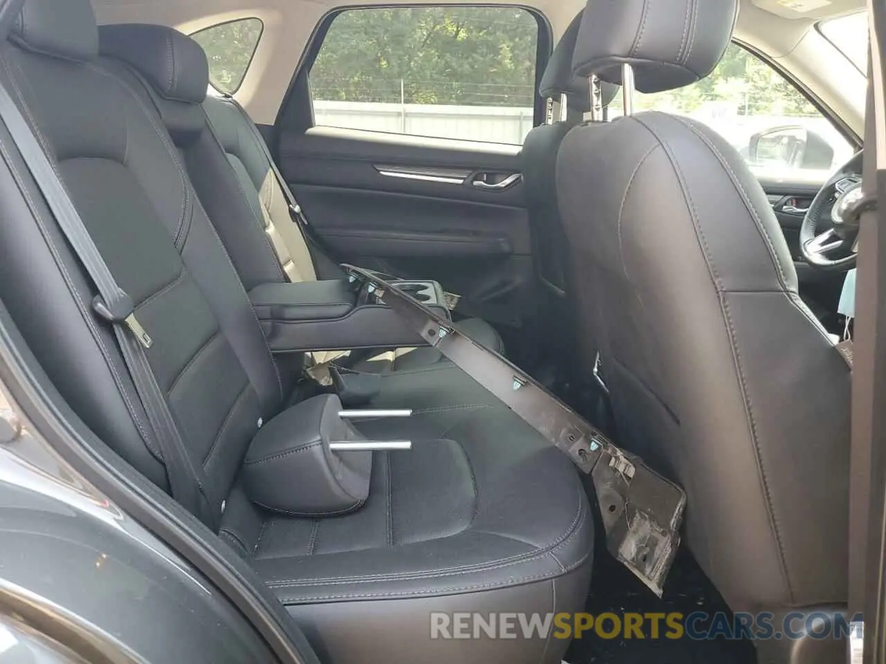 11 fotografías del automóvil dañado JM3KFBDM2N0608374 MAZDA CX-5 PREMI 2022