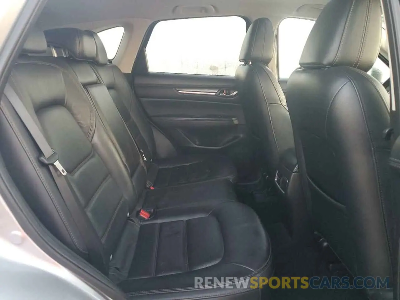 10 fotografías del automóvil dañado JM3KFBDM2N0647515 MAZDA CX-5 PREMI 2022