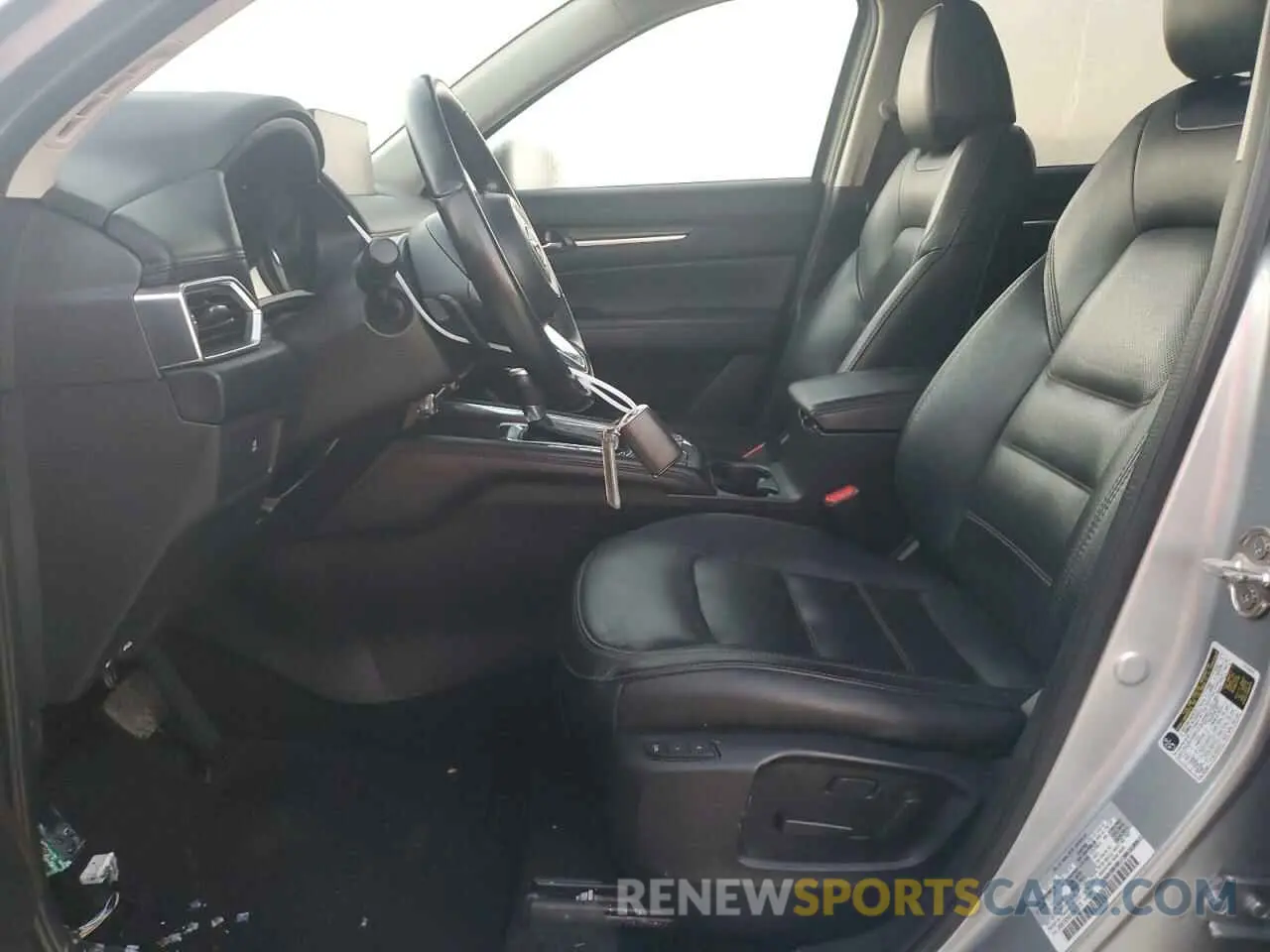 7 fotografías del automóvil dañado JM3KFBDM2N0647515 MAZDA CX-5 PREMI 2022