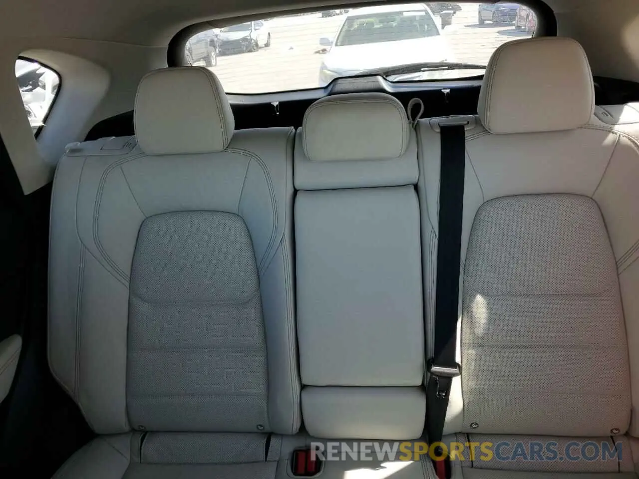 10 fotografías del automóvil dañado JM3KFBDM4N1632928 MAZDA CX-5 PREMI 2022