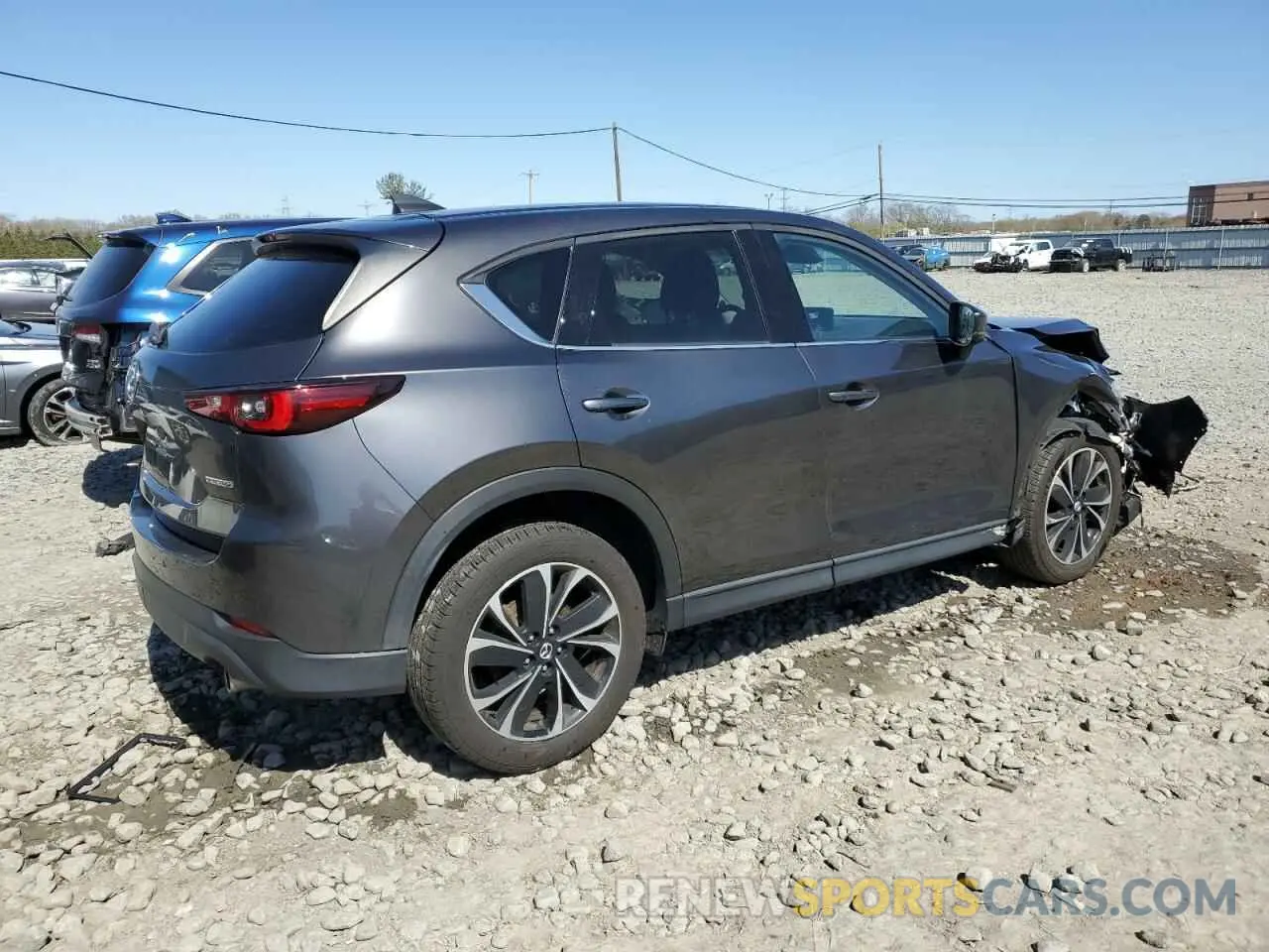 3 fotografías del automóvil dañado JM3KFBDM5N1525080 MAZDA CX-5 PREMI 2022