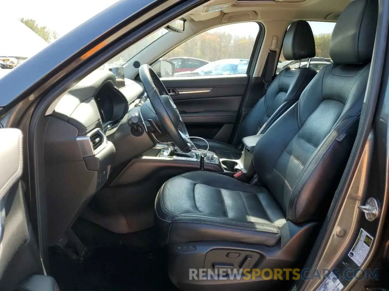 7 fotografías del automóvil dañado JM3KFBDM5N1525080 MAZDA CX-5 PREMI 2022