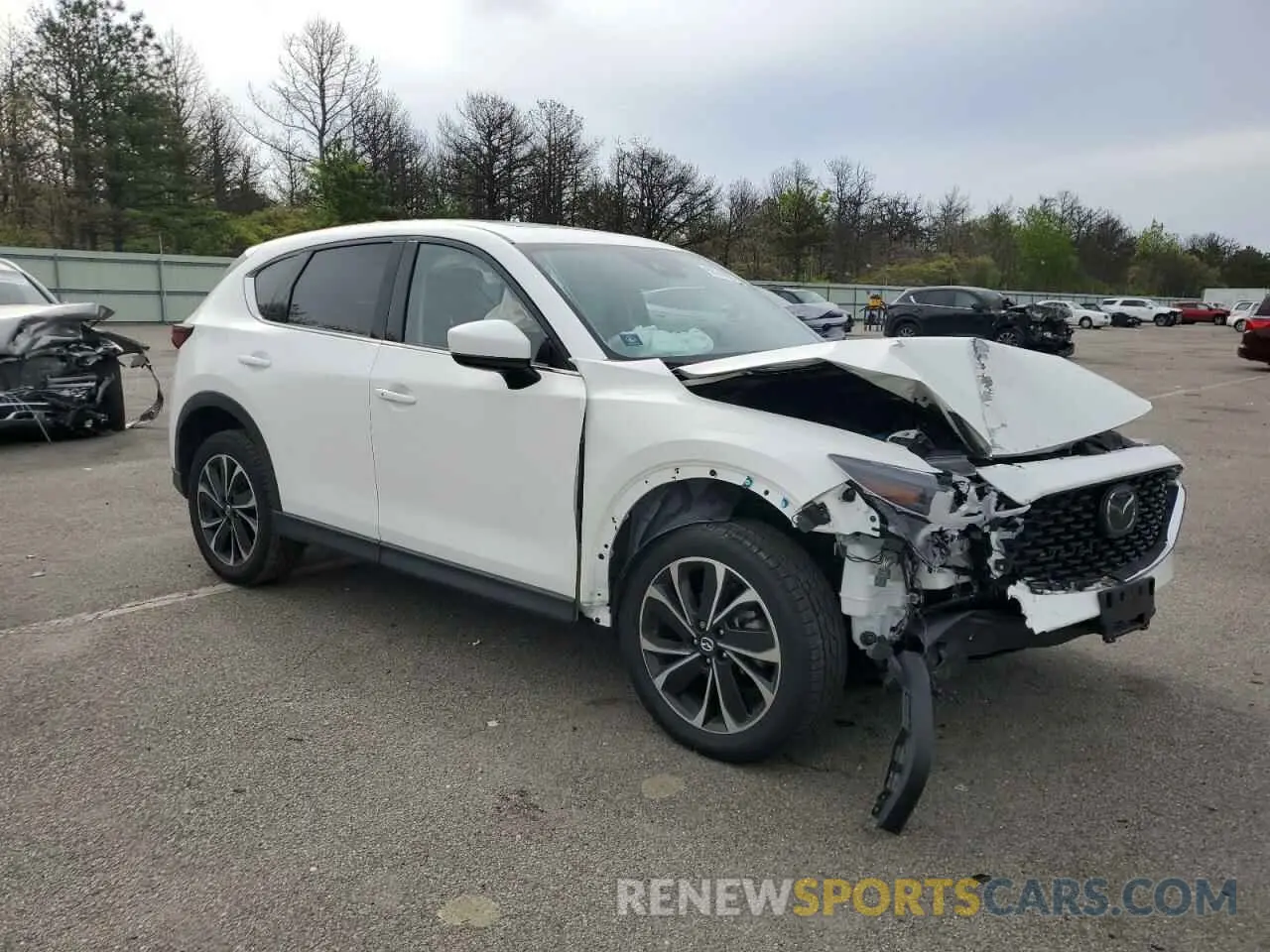 4 fotografías del automóvil dañado JM3KFBDM5N1540517 MAZDA CX-5 PREMI 2022