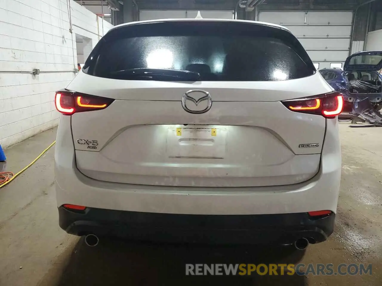 6 fotografías del automóvil dañado JM3KFBDM8N1626405 MAZDA CX-5 PREMI 2022