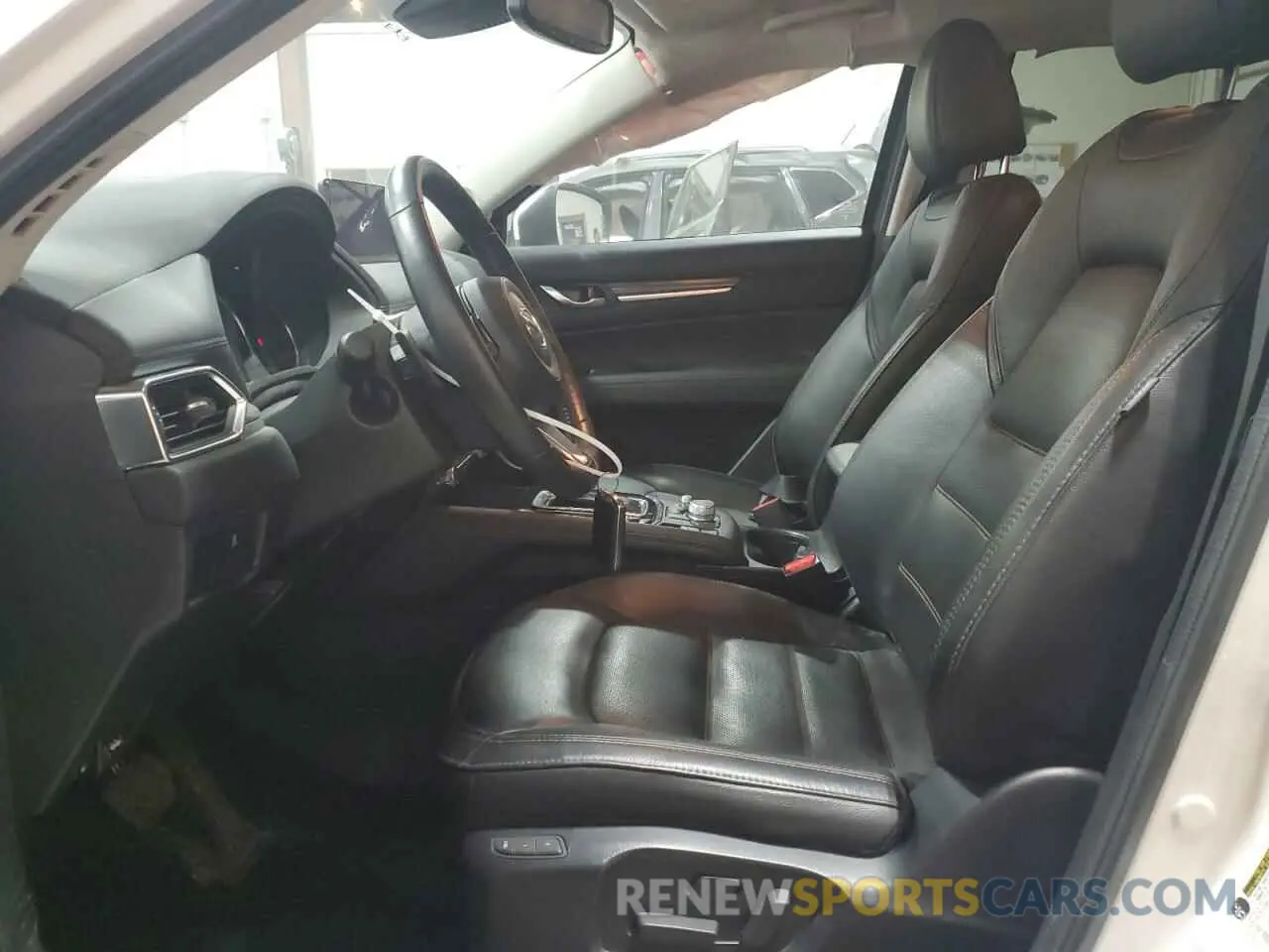 7 fotografías del automóvil dañado JM3KFBDM8N1626405 MAZDA CX-5 PREMI 2022