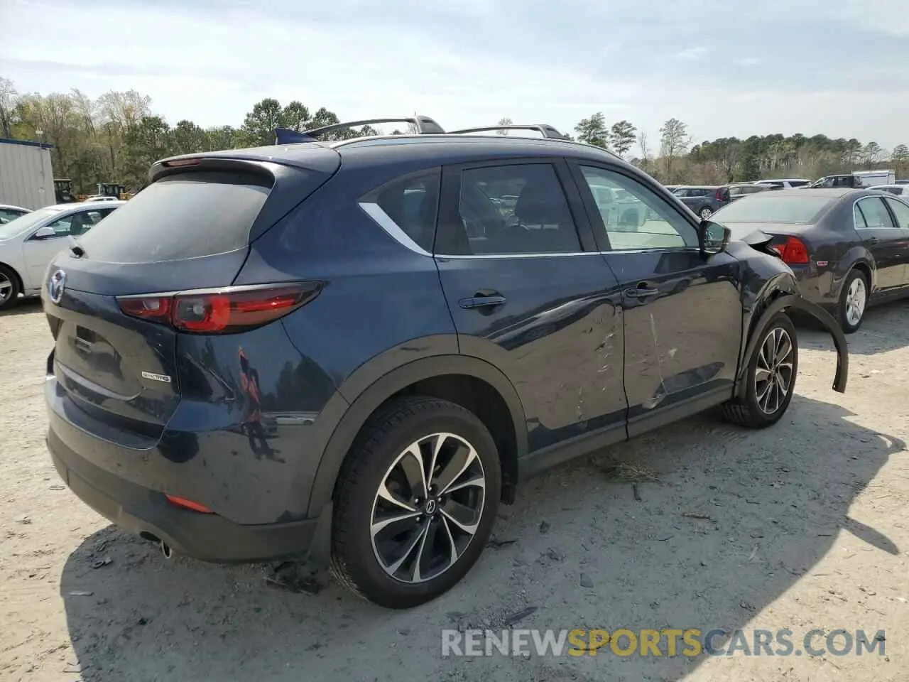 3 fotografías del automóvil dañado JM3KFBDMXN0559814 MAZDA CX-5 PREMI 2022