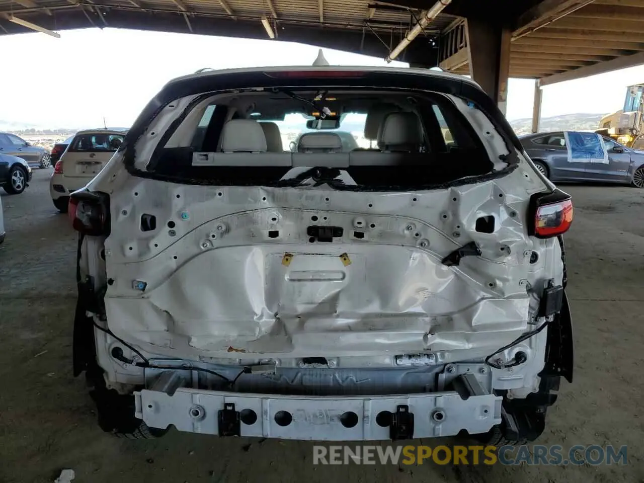 6 fotografías del automóvil dañado JM3KFBEM0N1602467 MAZDA CX-5 PREMI 2022