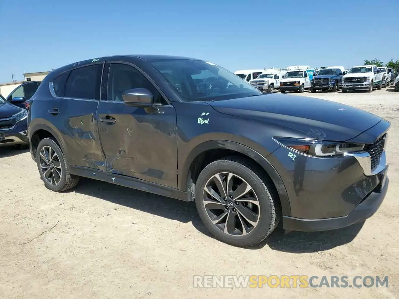 4 fotografías del automóvil dañado JM3KFBEMXN0563683 MAZDA CX-5 PREMI 2022