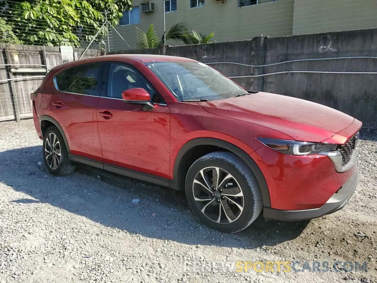 4 fotografías del automóvil dañado JM3KFBDM0P0268693 MAZDA CX-5 PREMI 2023