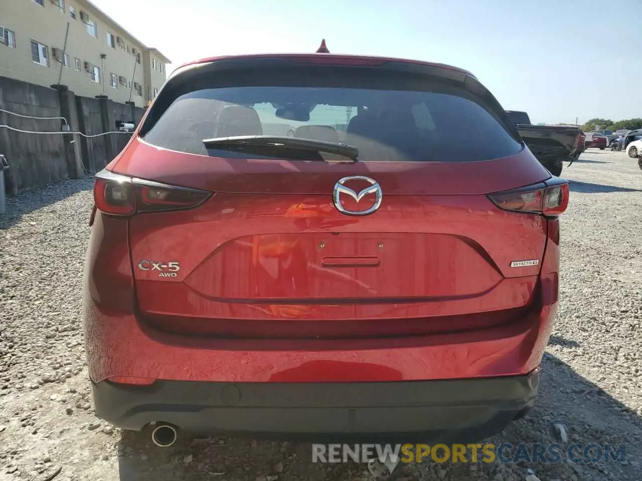 6 fotografías del automóvil dañado JM3KFBDM0P0268693 MAZDA CX-5 PREMI 2023
