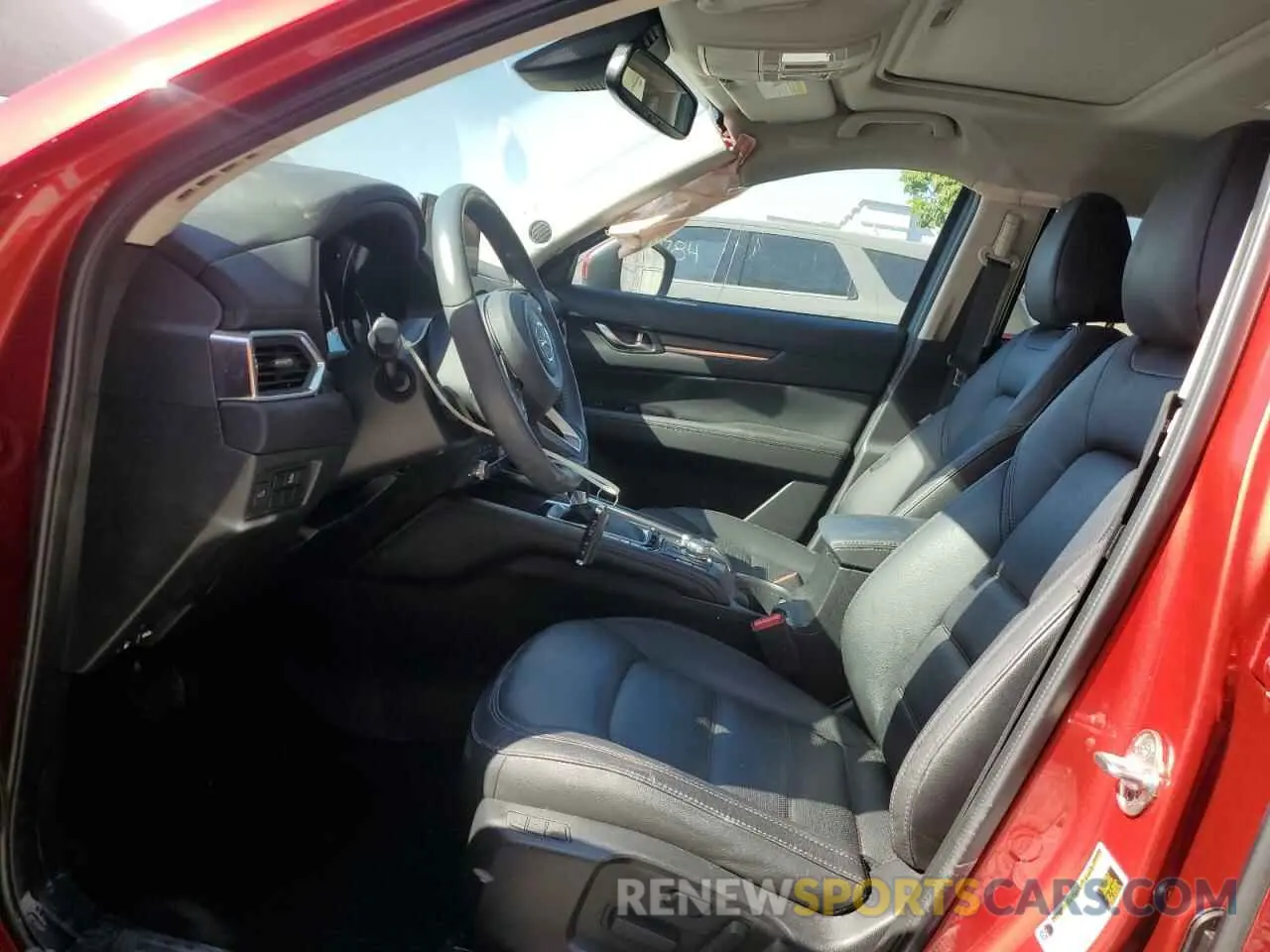 7 fotografías del automóvil dañado JM3KFBDM0P0268693 MAZDA CX-5 PREMI 2023