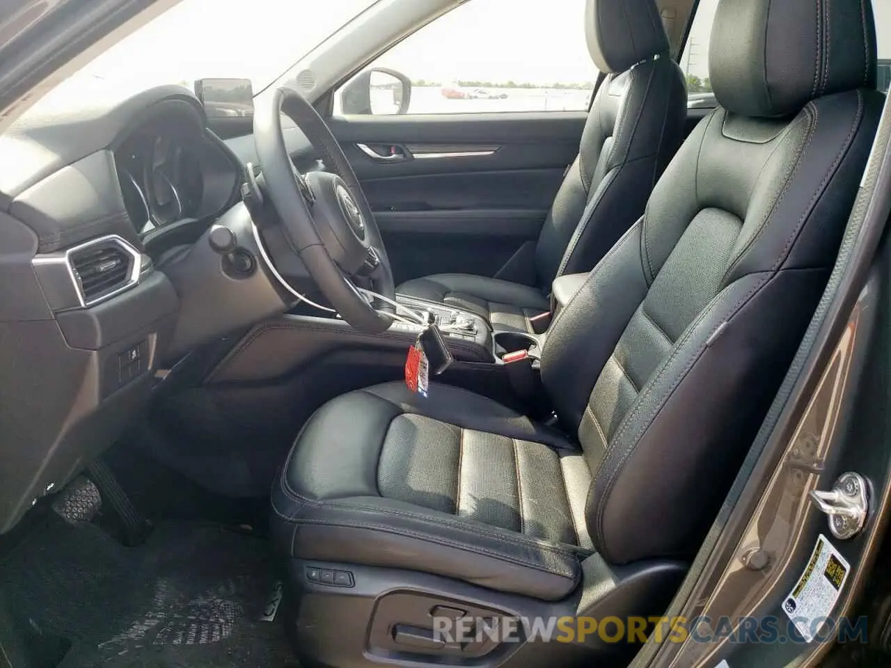 7 fotografías del automóvil dañado JM3KFBDM5P0156133 MAZDA CX-5 PREMI 2023