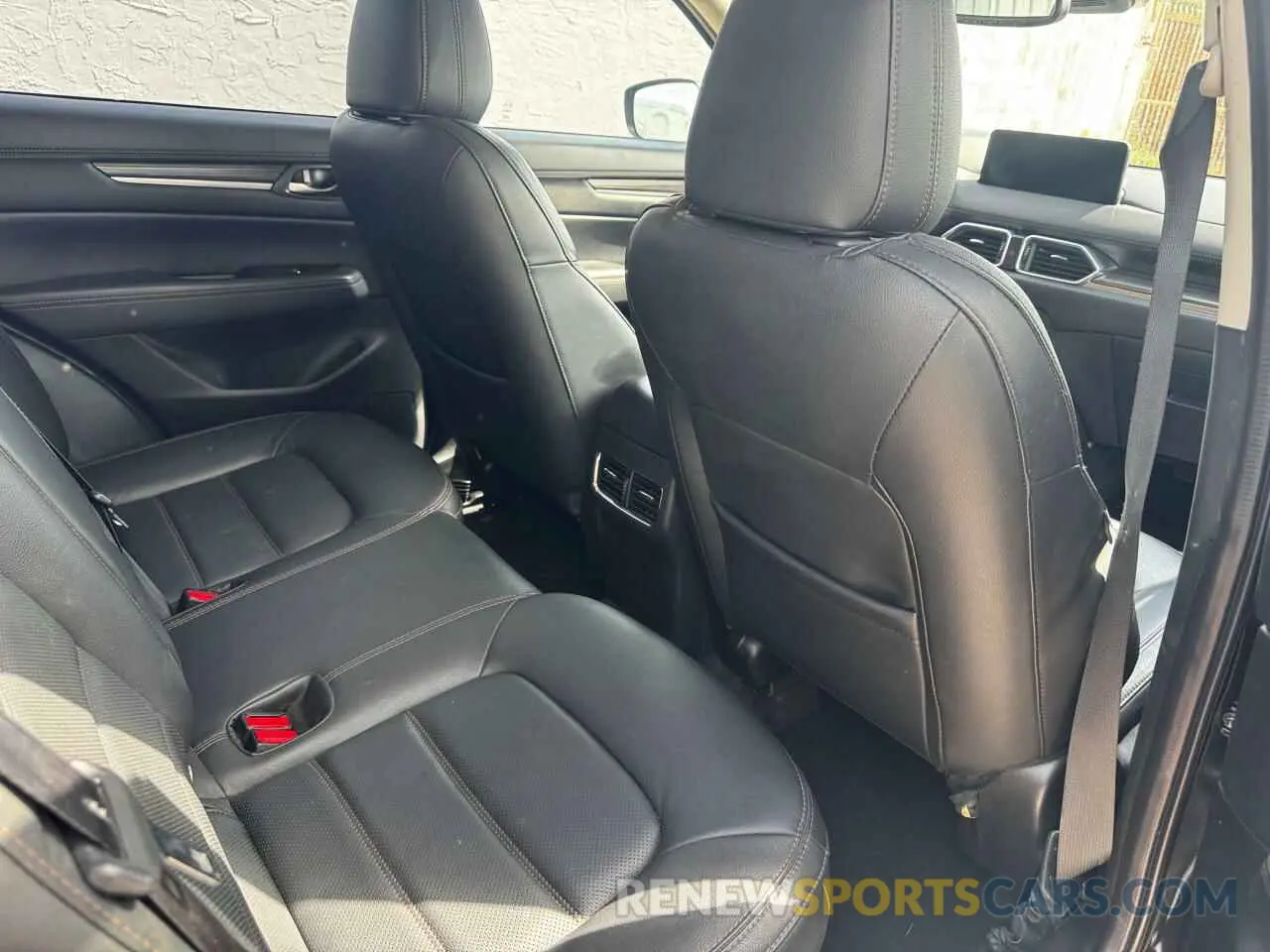 6 fotografías del automóvil dañado JM3KFBDM5P0190539 MAZDA CX-5 PREMI 2023