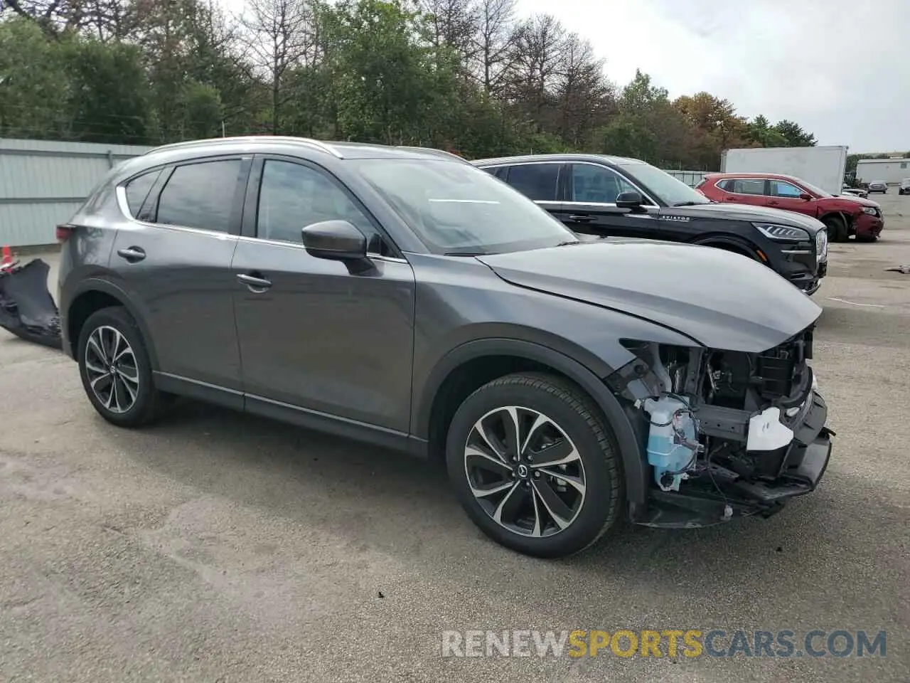 4 fotografías del automóvil dañado JM3KFBDM5P0229694 MAZDA CX-5 PREMI 2023