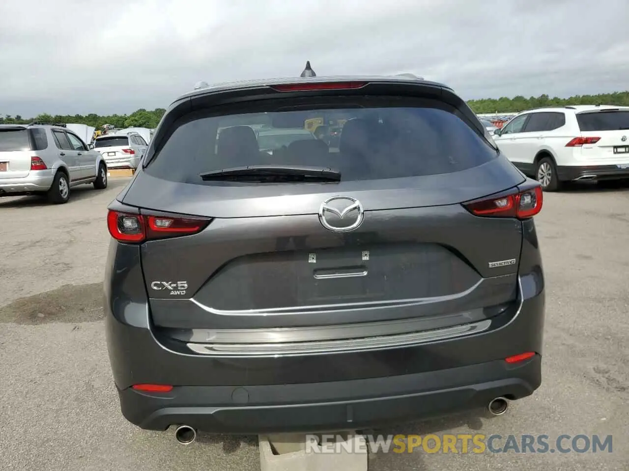 6 fotografías del automóvil dañado JM3KFBDM5P0229694 MAZDA CX-5 PREMI 2023