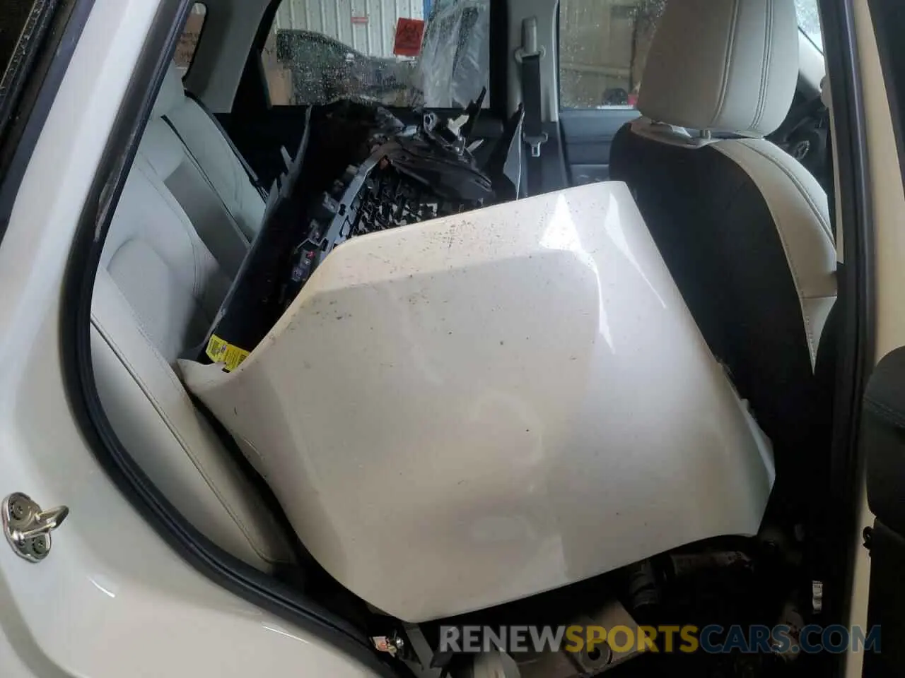 11 fotografías del automóvil dañado JM3KFBDM6P0210040 MAZDA CX-5 PREMI 2023