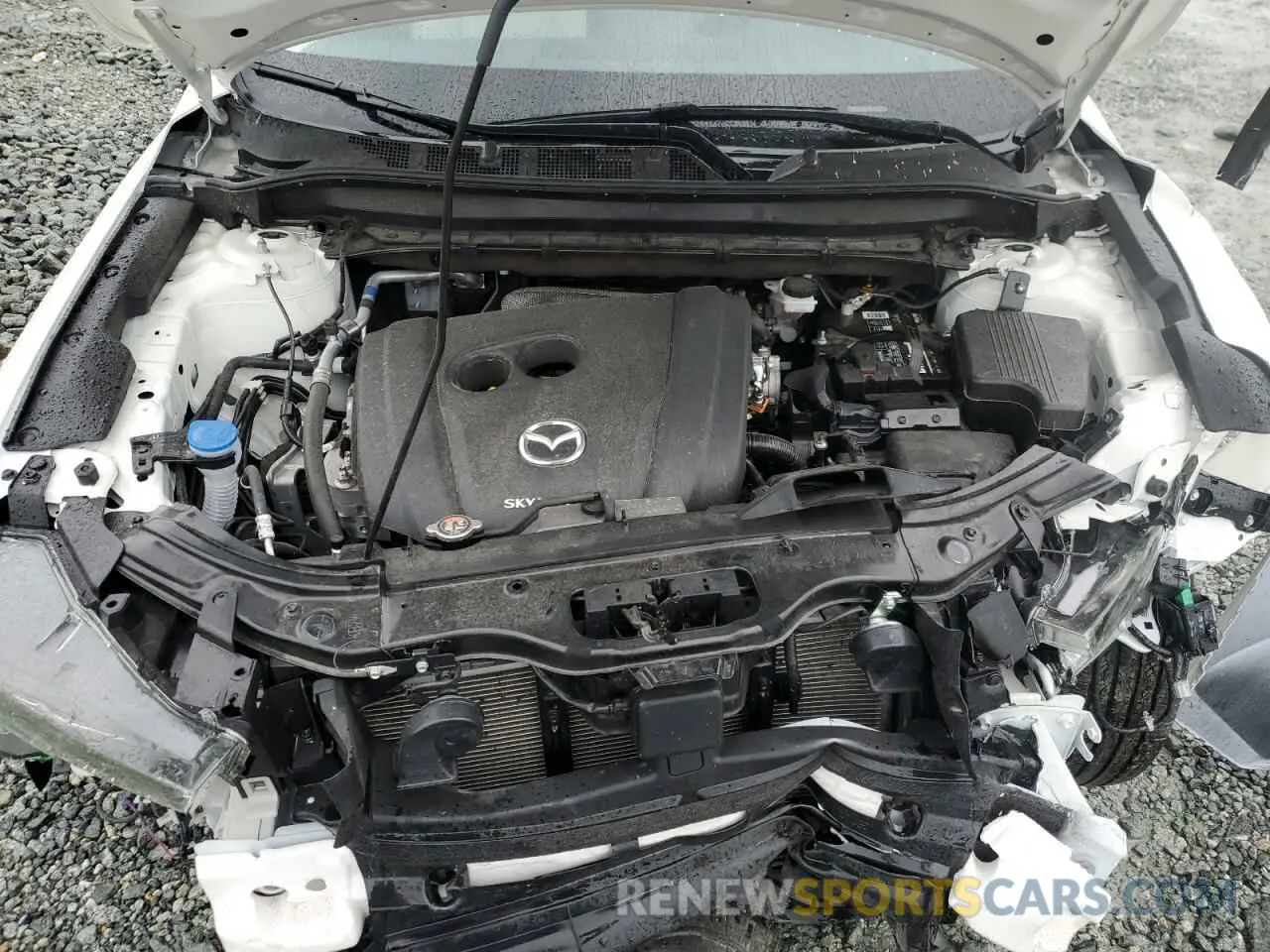12 fotografías del automóvil dañado JM3KFBDM6P0210040 MAZDA CX-5 PREMI 2023