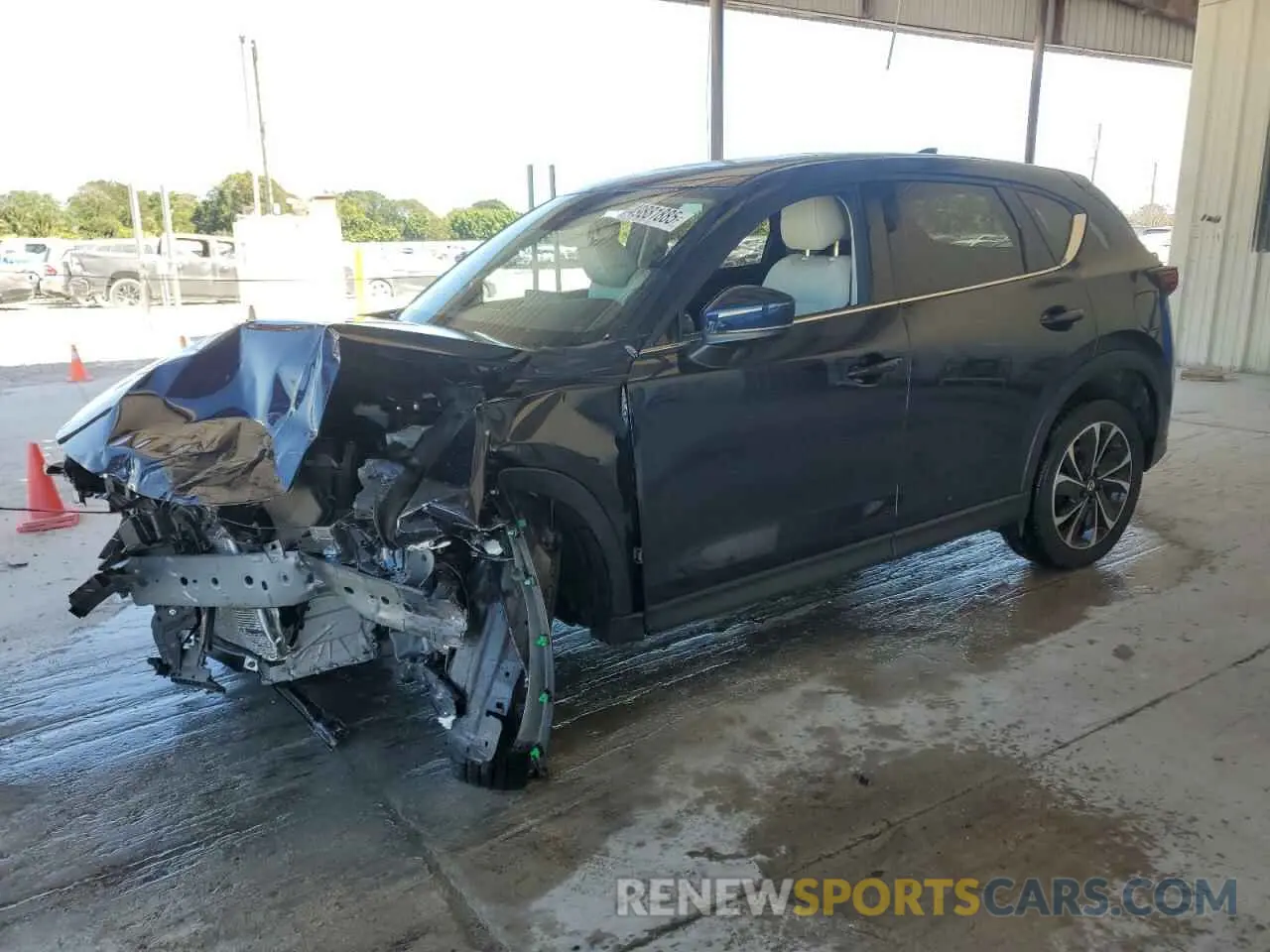 1 fotografías del automóvil dañado JM3KFBDM6P0261800 MAZDA CX-5 PREMI 2023
