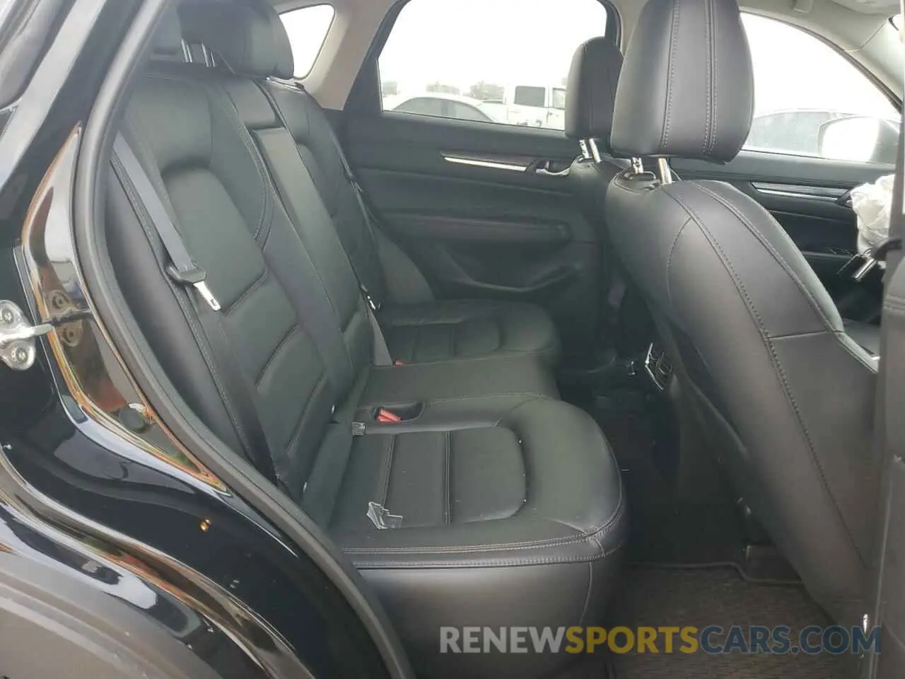 11 fotografías del automóvil dañado JM3KFBDM7P0234833 MAZDA CX-5 PREMI 2023