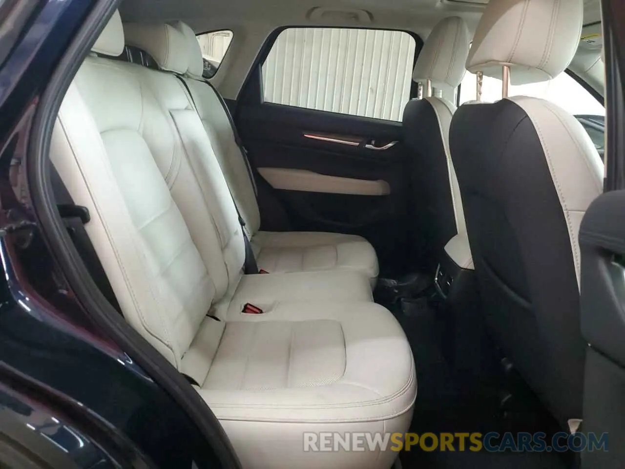 10 fotografías del automóvil dañado JM3KFBDM9P0148312 MAZDA CX-5 PREMI 2023