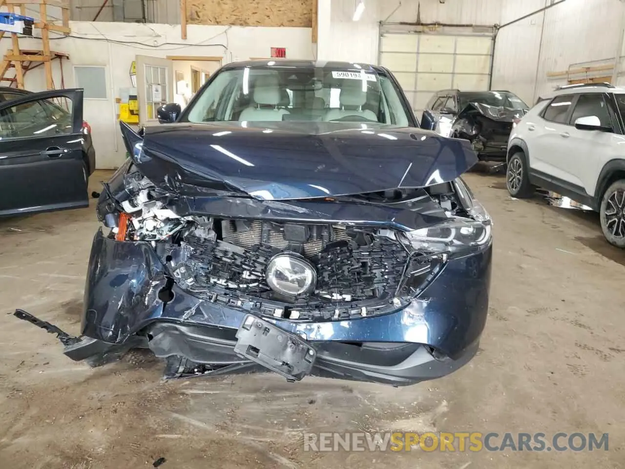 5 fotografías del automóvil dañado JM3KFBDM9P0148312 MAZDA CX-5 PREMI 2023