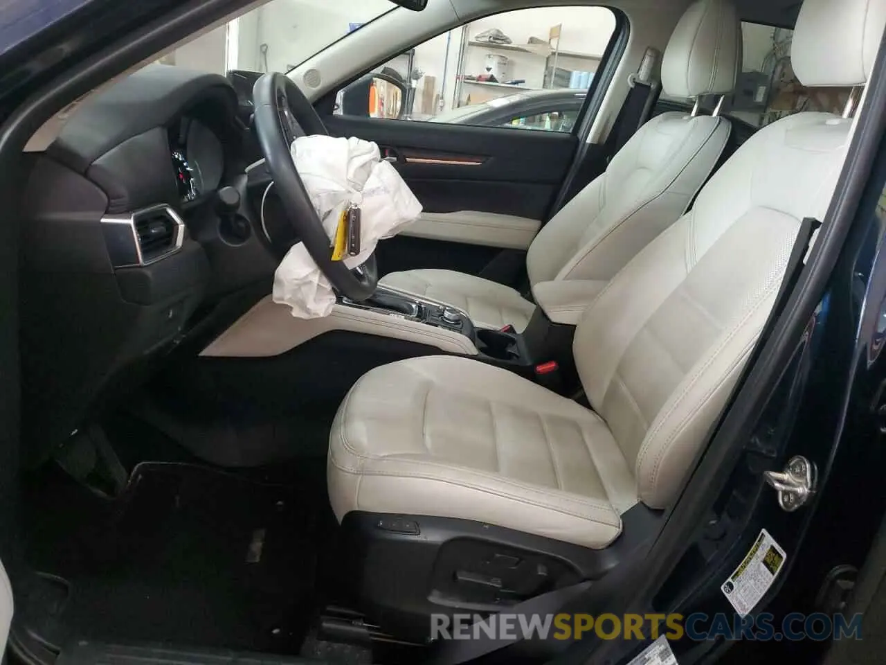 7 fotografías del automóvil dañado JM3KFBDM9P0148312 MAZDA CX-5 PREMI 2023