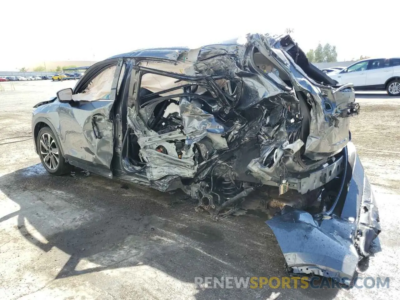 2 fotografías del automóvil dañado JM3KFBDM9P0193217 MAZDA CX-5 PREMI 2023