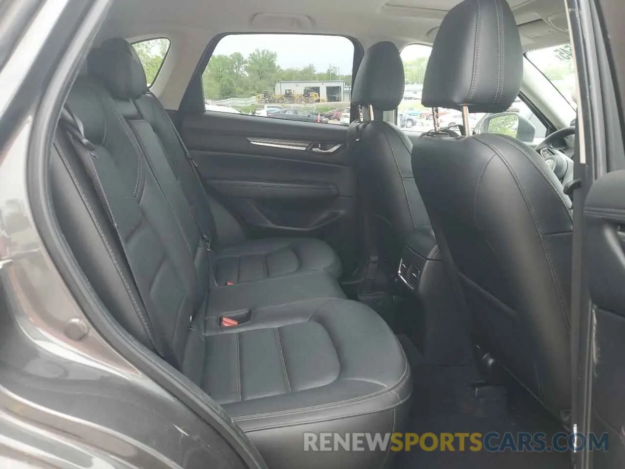 10 fotografías del automóvil dañado JM3KFBDM9P0198417 MAZDA CX-5 PREMI 2023