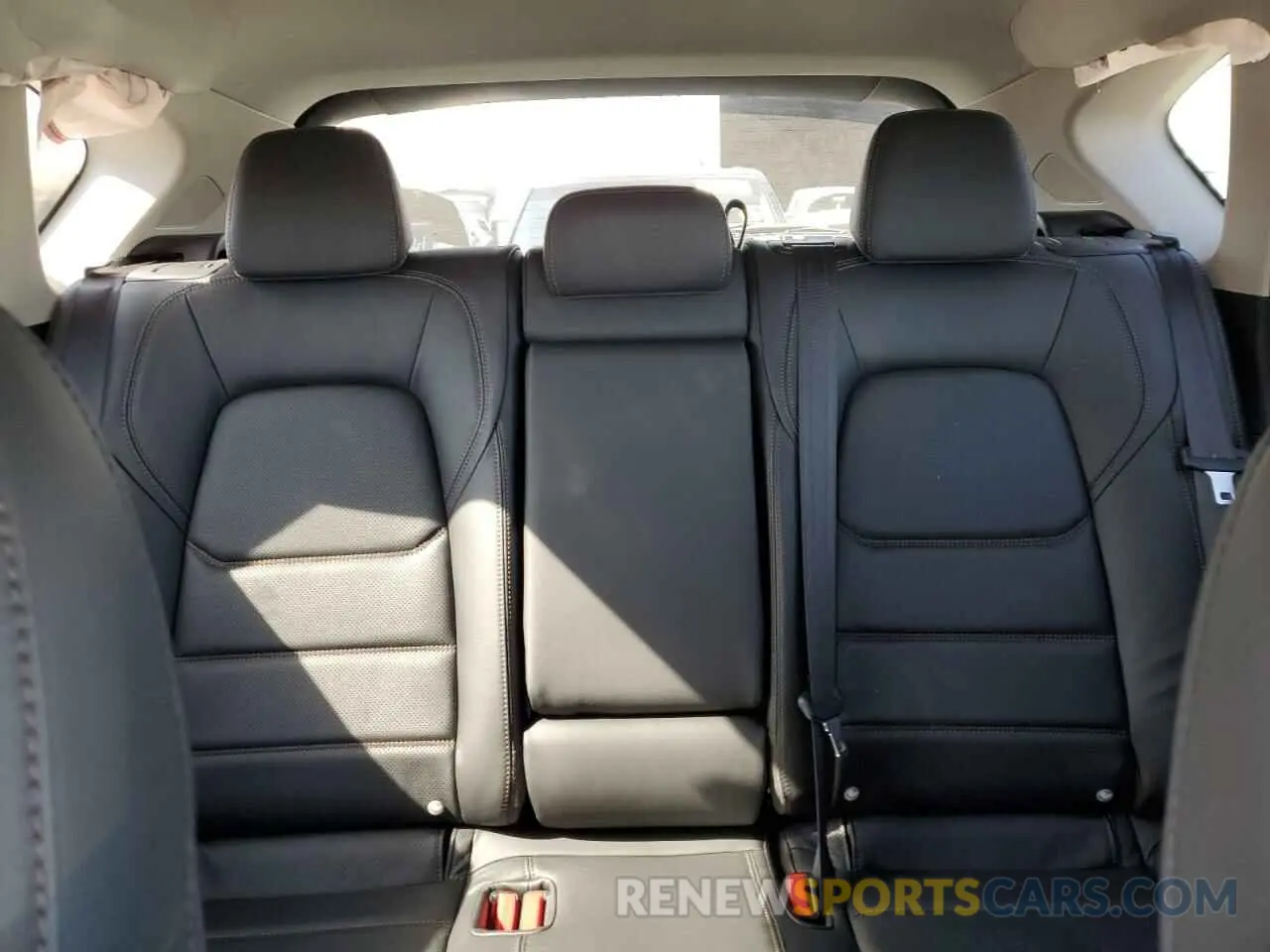 10 fotografías del automóvil dañado JM3KFBDM9P0278249 MAZDA CX-5 PREMI 2023