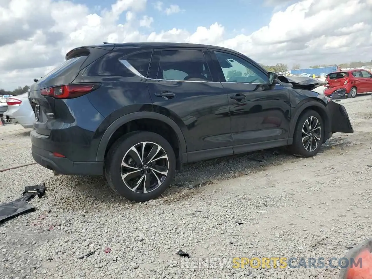 3 fotografías del automóvil dañado JM3KFBEM4P0128774 MAZDA CX-5 PREMI 2023