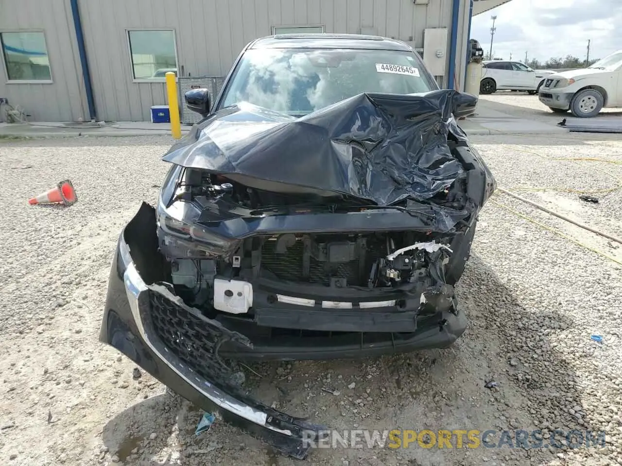 5 fotografías del automóvil dañado JM3KFBEM4P0128774 MAZDA CX-5 PREMI 2023