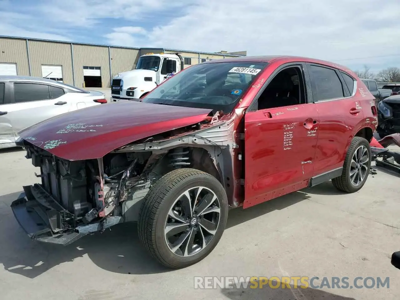 1 fotografías del automóvil dañado JM3KFBEM9P0131265 MAZDA CX-5 PREMI 2023